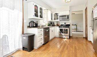 672 Garys Dr, Antioch, IL 60002