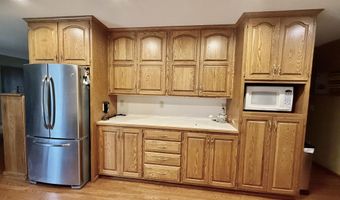 12925 Prairiewood Dr, Aberdeen, SD 57401