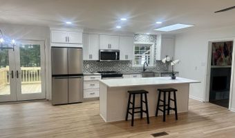 611 E L Ives Dr, Aberdeen, NC 28315