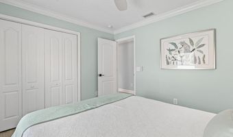 50 17TH St, Atlantic Beach, FL 32233