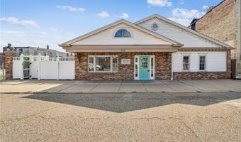 345 Maplewood Ave, Ambridge, PA 15003