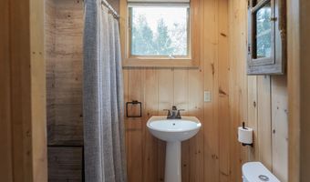 49 Bennett Rd, Alstead, NH 03602