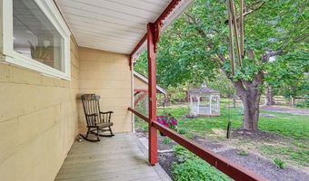 8893 LONGSWAMP Rd, Alburtis, PA 18011
