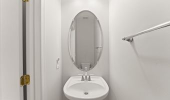 44360 OAKMONT MANOR Sq, Ashburn, VA 20147