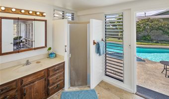139 Hauoli St, Kailua, HI 96734