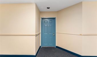 2 School St 133, Lincoln, RI 02802