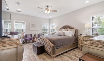 5565 SILVER SUN Dr, Apollo Beach, FL 33572