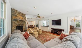8201 HECTIC HILL Ln, Rockville, MD 20854