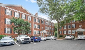 3050 S BUCHANAN St S A2, Arlington, VA 22206
