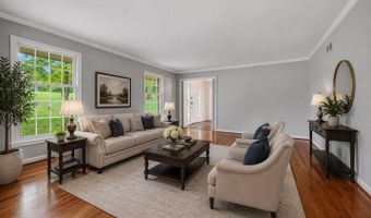 844 SUMMERSET Dr, Hockessin, DE 19707