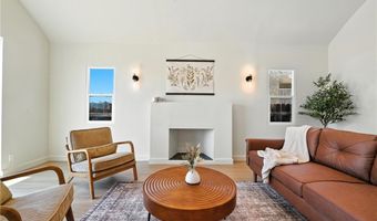 1543 79TH St, Los Angeles, CA 90047