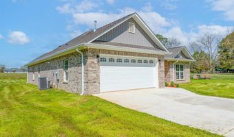 741 8th St NE, Arab, AL 35016