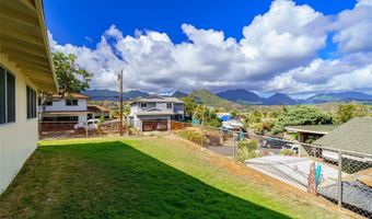 1324 Kuuna St, Kailua, HI 96734
