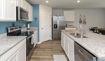 124 Ozy Dr, Athens, AL 35613