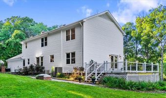 725 Viewmont Dr, Asheboro, NC 27205