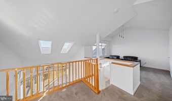 2106 CHESAPEAKE HARBOUR Dr 202, Annapolis, MD 21403