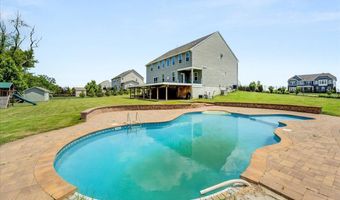 35 Gina Dr, Allentown, NJ 08501