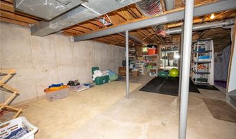 253 Old Oak Post Rd, Amherst, NY 14051