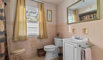 32 GARDEN Ct, Appleton, WI 54915