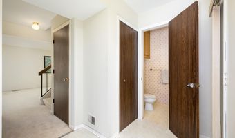 2623 Meade Ct, Ann Arbor, MI 48105