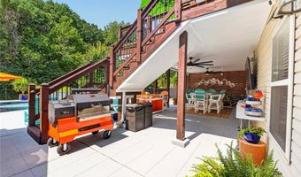 1388 Red Oak Plantation Dr, Ballwin, MO 63021