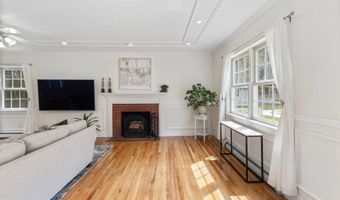 12 Summit Ter, Falmouth, ME 04105