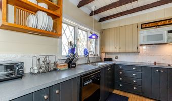 678 N Main, Attleboro, MA 02703