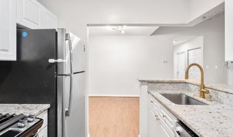 20322 BEECHWOOD Ter 301, Ashburn, VA 20147