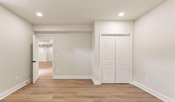 43864 ASHLAWN Ct, Ashburn, VA 20147