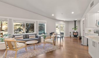 20029 Beaver Ln, Bend, OR 97703