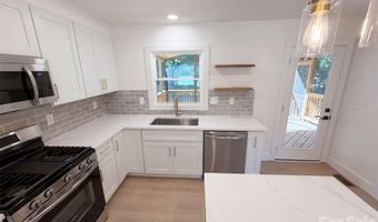 4200 Abbeydale Dr, Charlotte, NC 28205