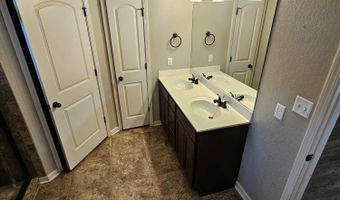 1151 Meadows Dr, Benton, AR 72019