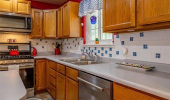 508 River View Dr, Cody, WY 82414