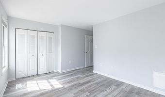 929 ROLFE St S 2, Arlington, VA 22204