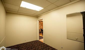 4 E Call St, Algona, IA 50511