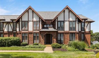 927 Claytonbrook Dr 3, Ballwin, MO 63011