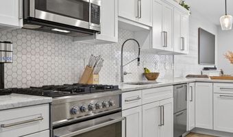 1 Coppersmith Way 2, Boston, MA 02128