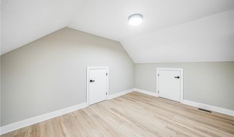 483 Townline Rd, Aurora, OH 44202