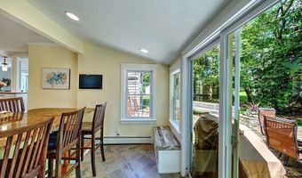 46 Channing Rd, Narragansett, RI 02882
