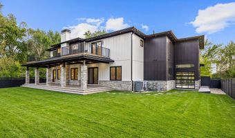 1801 N Clarence Ave, Arlington Heights, IL 60004
