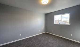 370 Connelly St, Hawthorne, NV 89415