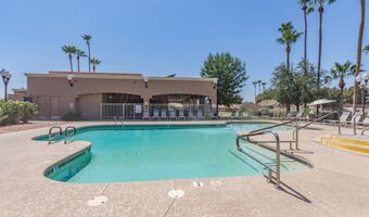 5733 S AMBERWOOD Dr, Chandler, AZ 85248
