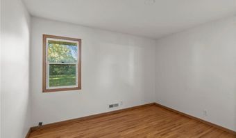 148 Spruce Dr, Apple Valley, MN 55124