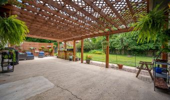 747 Yosemite Dr, Indianapolis, IN 46217