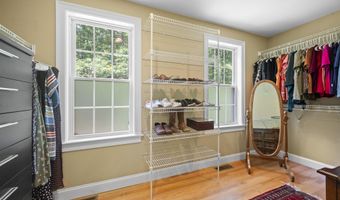 27 Colonel Wilkins Rd, Amherst, NH 03031