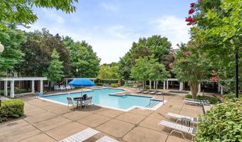 20322 BEECHWOOD Ter 301, Ashburn, VA 20147