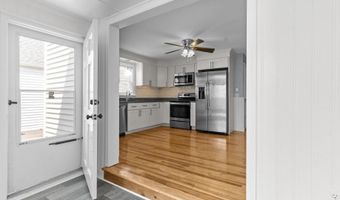 74 Leslie St, Cranston, RI 02910