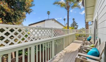 227 Center Ave, Aptos, CA 95003