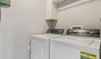 7 John St, Belfast, ME 04915