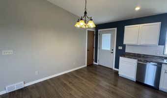 2214 S Lawson St, Aberdeen, SD 57401